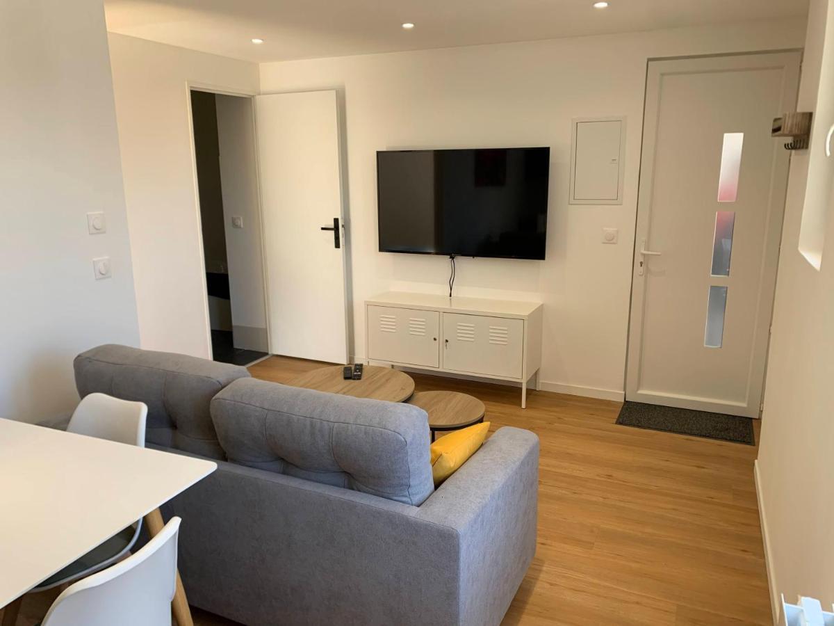 Le Chazottier Apartment Brindas Bagian luar foto
