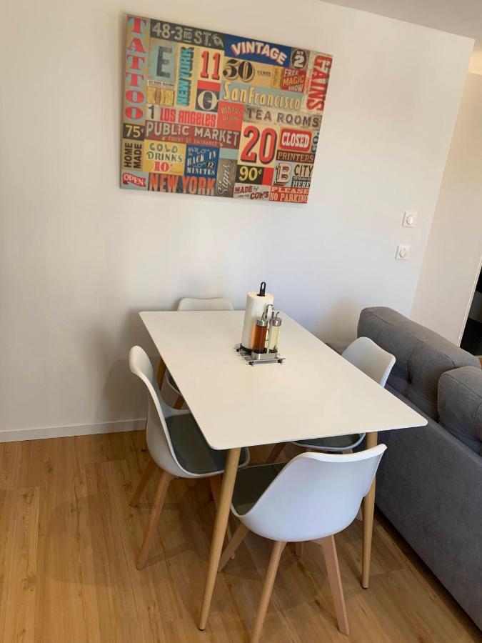 Le Chazottier Apartment Brindas Bagian luar foto