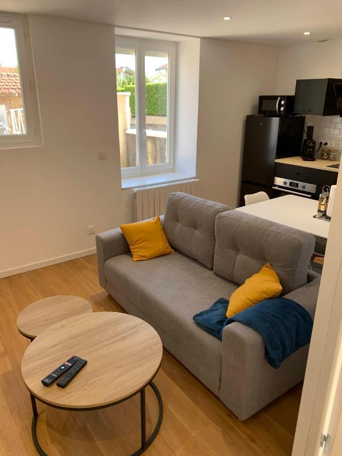Le Chazottier Apartment Brindas Bagian luar foto
