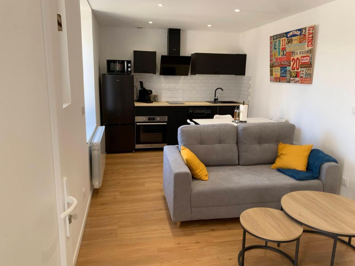 Le Chazottier Apartment Brindas Bagian luar foto